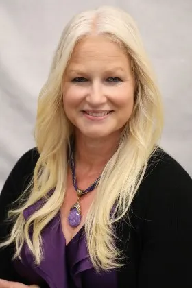 imgi_4_Becky-Tedeschi